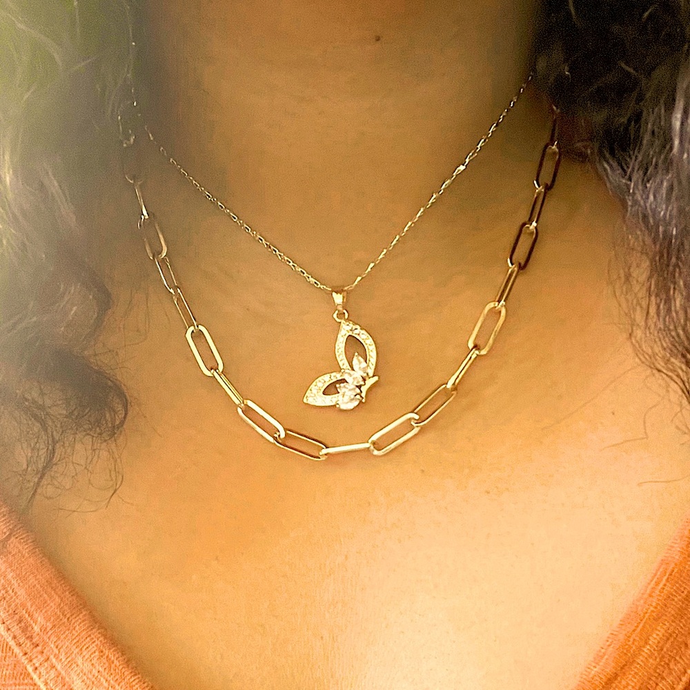 18K Gold Filled Winged Butterfly Necklace - Picture 1 of 1